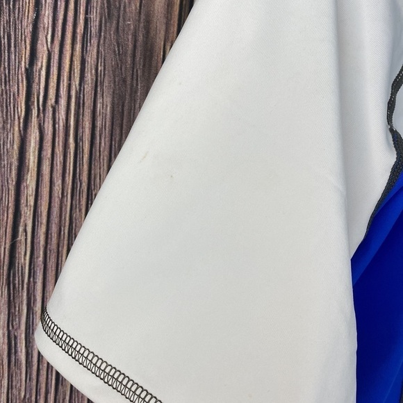 NWT NRS Blue & White Hydrosilk UV & UPF 50+ Swim Shirt- Size Small - Picture 13 of 14